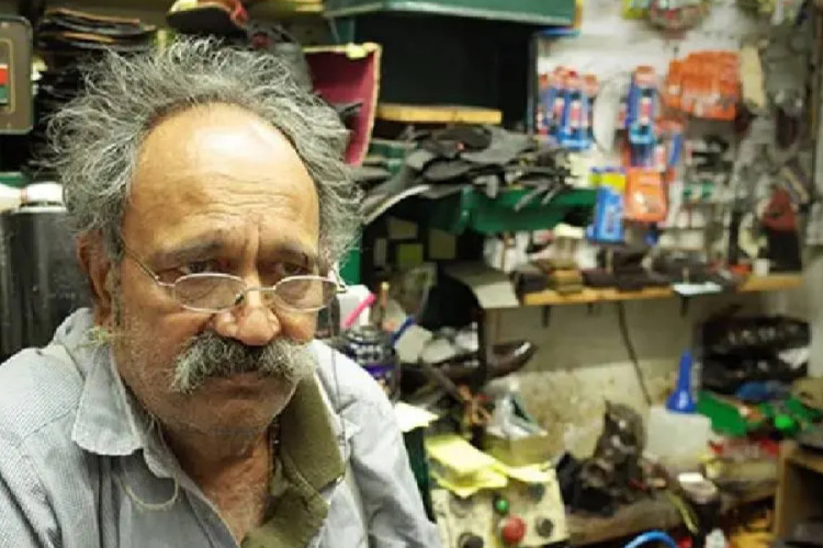 Kenyan Cobbler Keeps South London Business Alive by Diversifying into Key Cutting