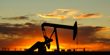 U.S. Temporarily Lifts Sanctions on Iranian Oil Amid Preliminary Peace Talks